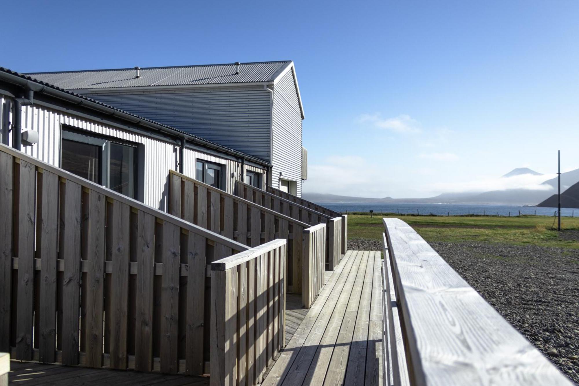 Urdartindur Guesthouse And Cottages Northurfjorthur Zewnętrze zdjęcie